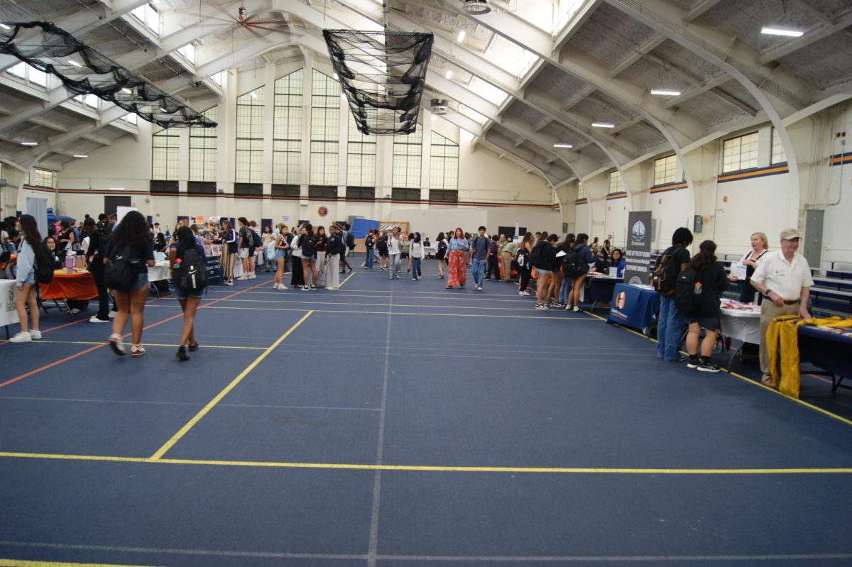 The ETHS volunteer fair took place on September 4 in the Fieldhouse.