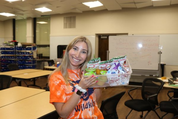 Lara DeMoya with her class’ snack box