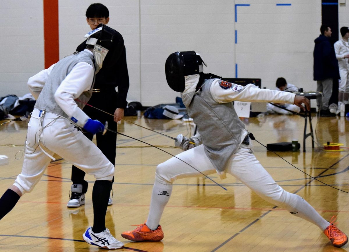 Sabers sharpen success in fencing